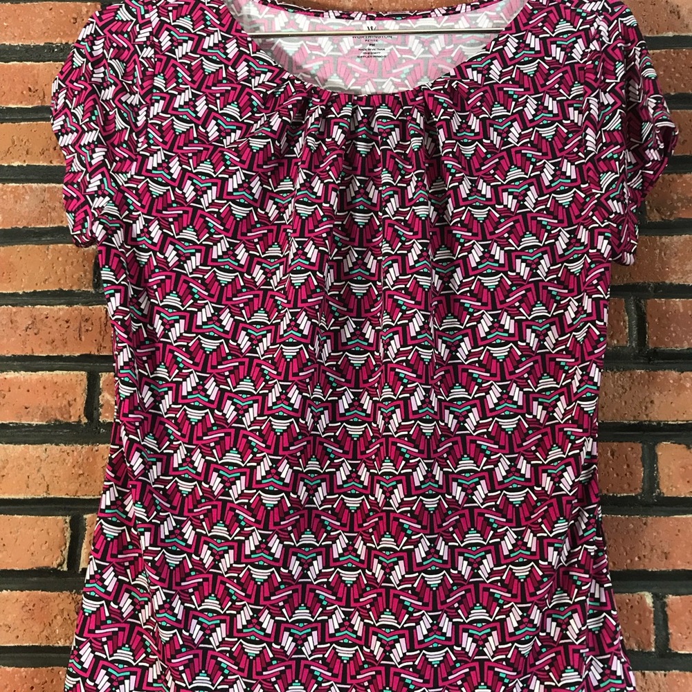 Worthington Pink Geometric Short Sleeve Blouse